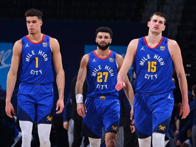 姆巴佩欧冠生涯已5次戴帽，仅次于梅西、C罗和莱万（姆巴佩欧冠第5次上演帽子戏法，历史仅逊梅西、C罗与莱万）