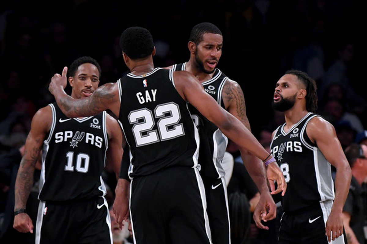 意媒：铃木彩艳可能因为手部骨折缺阵三个月，明年2至3月复出（意媒称铃木彩艳手部骨折或伤停三月，预计明年2至3月复出）