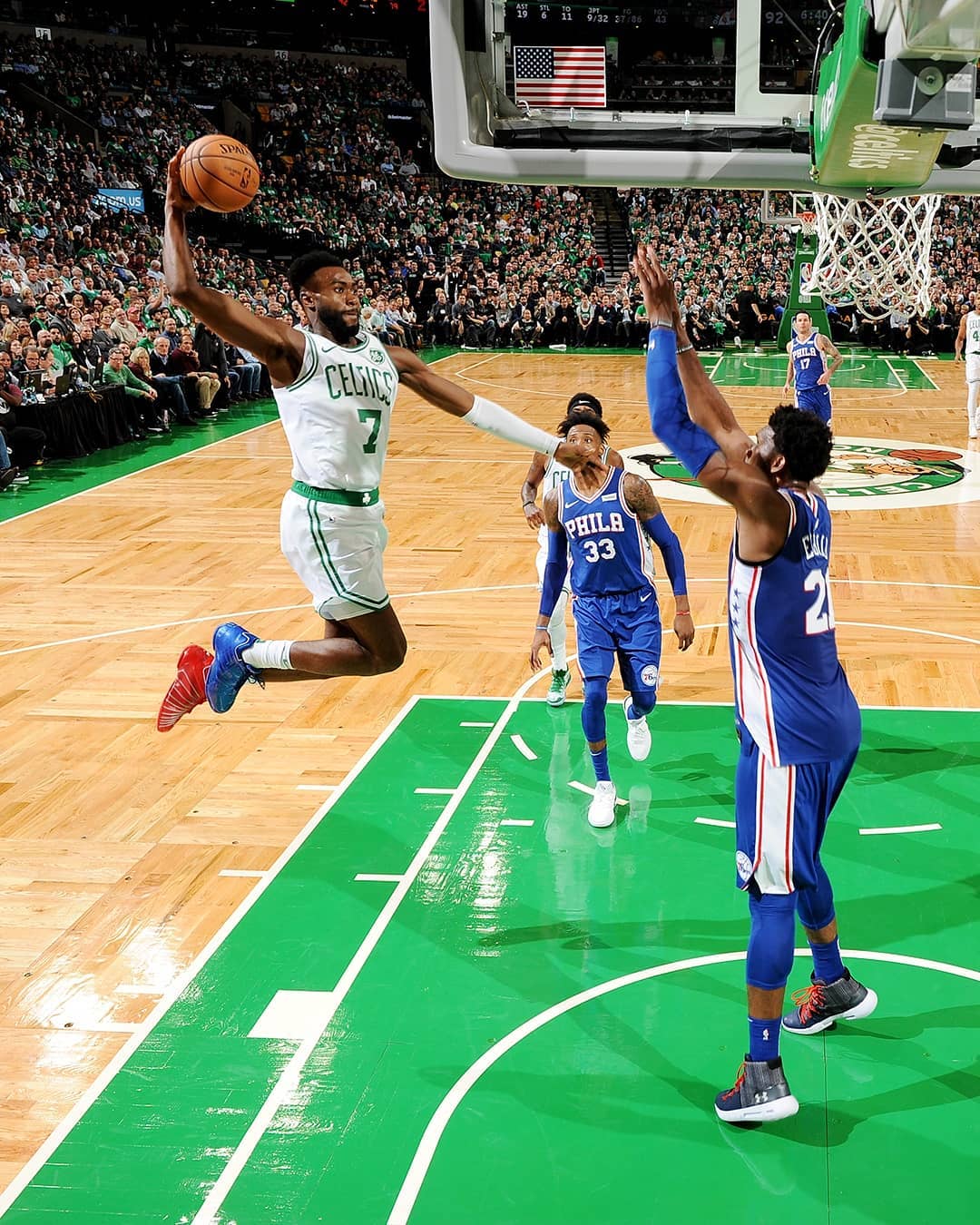 媒体批评贝林厄姆，赖特：他们没准备好接纳一位黑人超级巨星（媒体抨击贝林厄姆，赖特：他们尚未准备好接受一位黑人超级巨星）