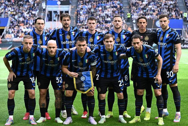 意甲半场：特拉莫尼点射破门，比萨暂1-0卡利亚里（半场战报：特拉莫尼点球建功，比萨暂以1-0领先卡利亚里）