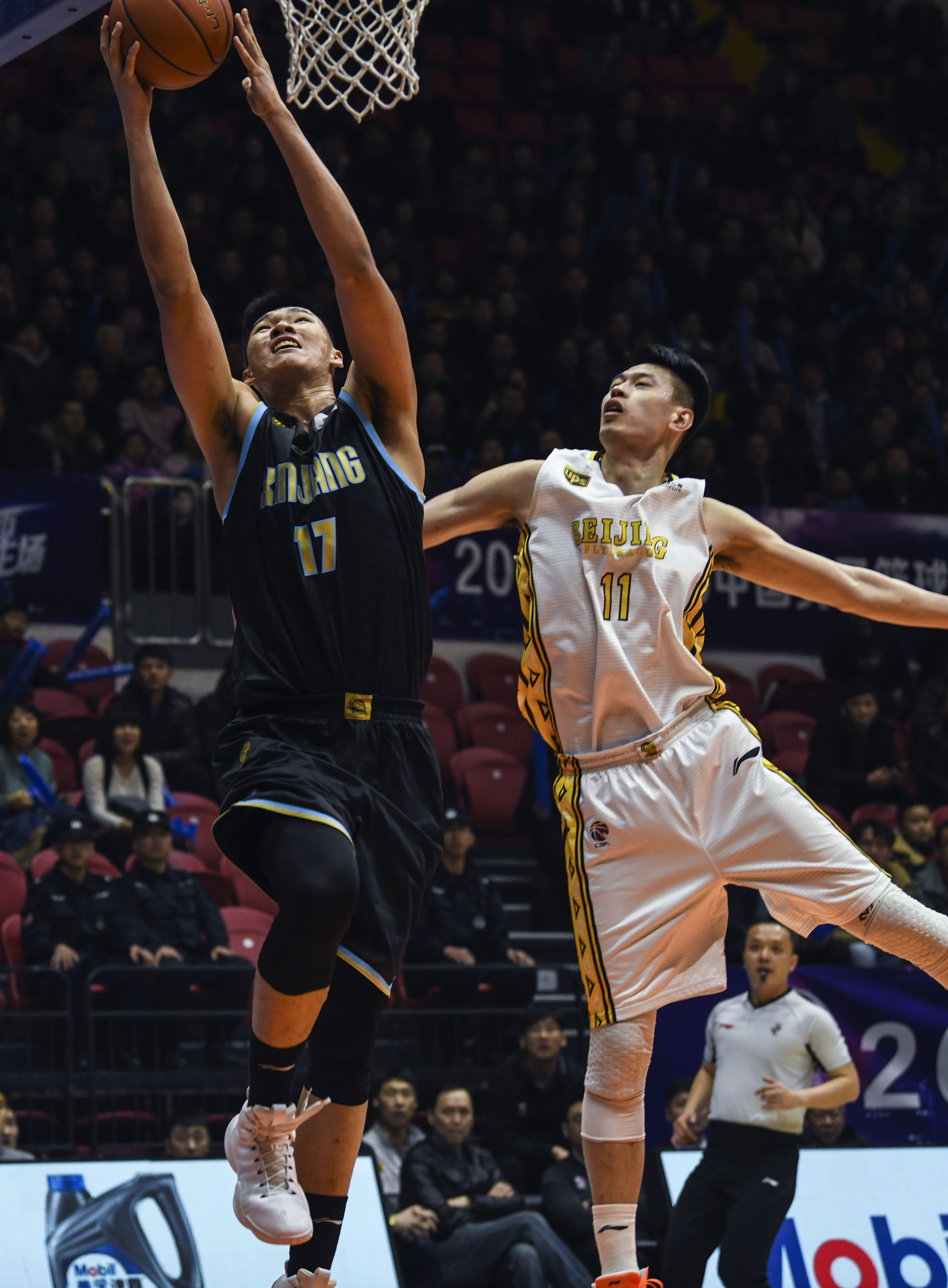 篮球火箭主力球员受伤缺阵（火箭队主力因伤缺席比赛）